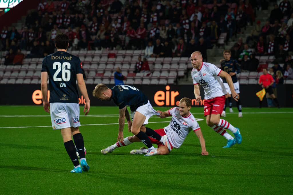 Fotballbilder 2024/25. Sportsjournalistikk og idrett.