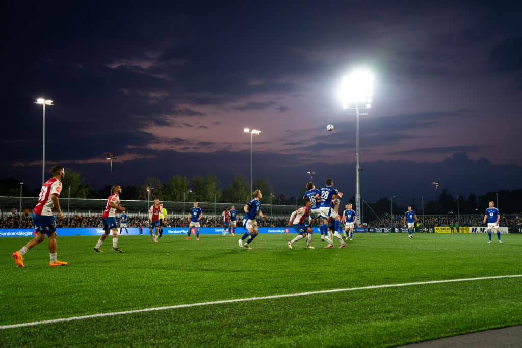 Fotballbilder 2024/25. Sportsjournalistikk og idrett.